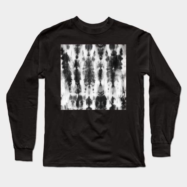 Black and White Tie-Dye Pattern Long Sleeve T-Shirt by Carolina Díaz